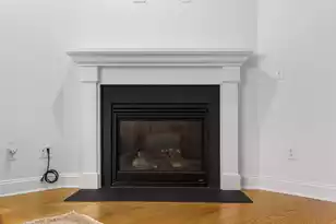 1624 Prince Edward St, Mount Pleasant, SC 29466 - Photo 5