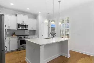 1624 Prince Edward Street, Mount Pleasant, SC 29466 - Photo 9