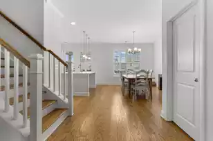 1624 Prince Edward St, Mount Pleasant, SC 29466 - Photo 7