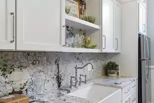 84 Bull St, Charleston, SC 29401 - Photo 11