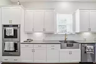 1055 Stonehenge Dr, Hanahan, SC 29410 - Photo 13