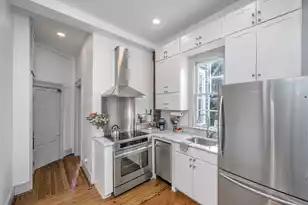 20 Limehouse St, Charleston, SC 29401 - Photo 9