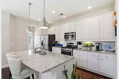 1065 Ashley Garden Boulevard, Charleston, SC 29403 - Photo 9