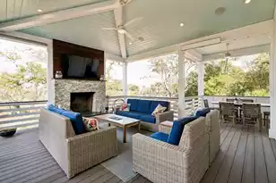 6823 Back Bay Dr, Isle Of Palms, SC 29451 - Photo 23