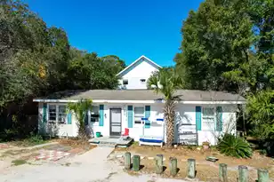 124 Hudson Ave E, Folly Beach, SC 29439 - Photo 23