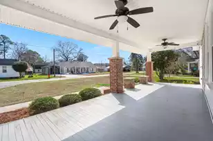 202 Quaker St, Saint George, SC 29477 - Photo 5