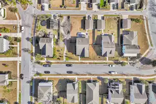 2008 Bouganvillia Dr, Johns Island, SC 29455 - Photo 5