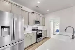 2008 Bouganvillia Dr, Johns Island, SC 29455 - Photo 13