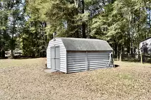 1135 Birch Dr, Summerton, SC 29148 - Photo 5