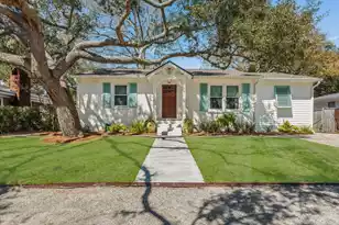 206 Freeman St, Mount Pleasant, SC 29464 - Photo 1