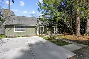 1127 Snap Dragon Ct, Mount Pleasant, SC 29464 - Photo 3