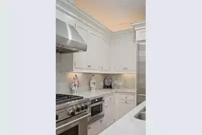 2 Laurens Street 3 E, Charleston, SC 29401 - Photo 29