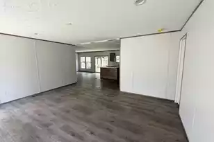 214 Hickory St, Walterboro, SC 29488 - Photo 5