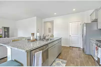 124 Lagoona Drive, Summerville, SC 29483 - Photo 11