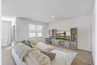 124 Lagoona Drive, Summerville, SC 29483 - Photo 3