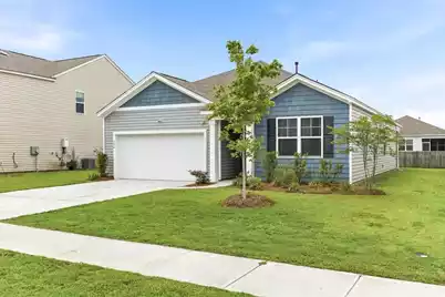 124 Lagoona Drive, Summerville, SC 29483 - Photo 1