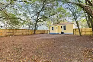 2718 Surrey Dr E, North Charleston, SC 29405 - Photo 21