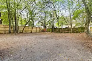 2718 Surrey Dr E, North Charleston, SC 29405 - Photo 17