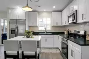 528 Holiday Dr, Summerville, SC 29483 - Photo 11