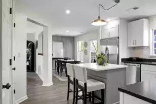 528 Holiday Dr, Summerville, SC 29483 - Photo 17