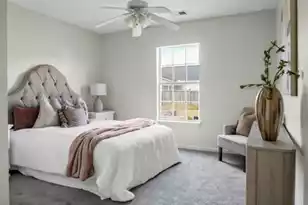 528 Holiday Dr, Summerville, SC 29483 - Photo 7