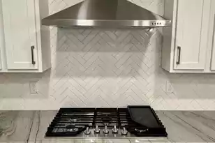 710 Spark St, Mount Pleasant, SC 29464 - Photo 9