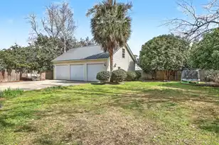 1034 Orangeburg Rd, Summerville, SC 29483 - Photo 35