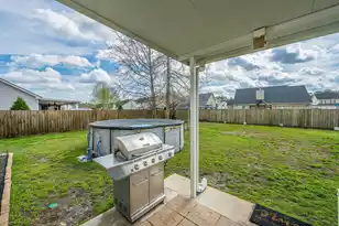 1037 Bridlewood Farms Pkwy, Ridgeville, SC 29472 - Photo 31