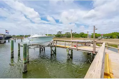 13 Broughton Road, Charleston, SC 29407 - Photo 95