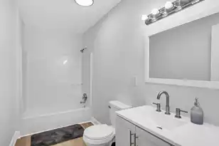 738 Spark St, Mount Pleasant, SC 29464 - Photo 19