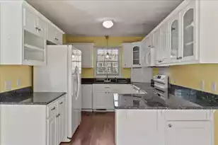 698 Whispering Marsh Dr, Charleston, SC 29412 - Photo 15