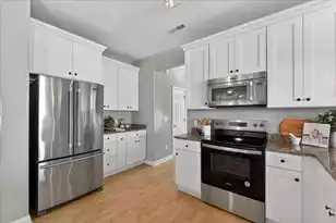 1415 Black River Dr, Mount Pleasant, SC 29466 - Photo 9