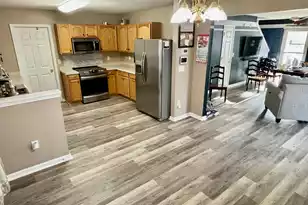 5088 Thornton Dr, Summerville, SC 29485 - Photo 9
