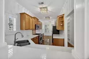 188 Fair Sailing Rd, Mount Pleasant, SC 29466 - Photo 11