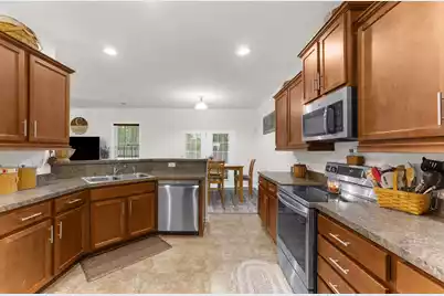 8037 McKayla Road, Summerville, SC 29483 - Photo 9