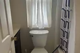 2 Manor Blvd, Hanahan, SC 29410 - Photo 9