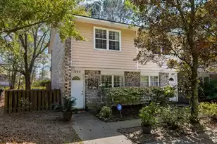 1289 Mathis Ferry Rd, Mount Pleasant, SC 29464 - Photo 1