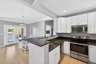 1322 Rosewood Ln, Mount Pleasant, SC 29464 - Photo 7