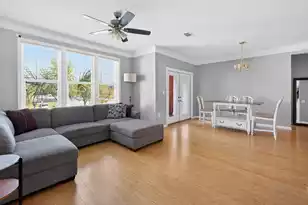 1322 Rosewood Ln, Mount Pleasant, SC 29464 - Photo 3