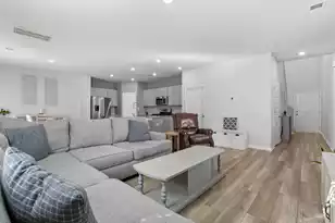 581 Spanish Wells Rd, Summerville, SC 29486 - Photo 9