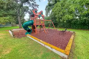 1860 Montclair Dr, Mount Pleasant, SC 29464 - Photo 25