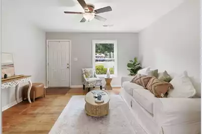 203 Forest Circle, Summerville, SC 29483 - Photo 5