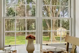 203 Forest Cir, Summerville, SC 29483 - Photo 7