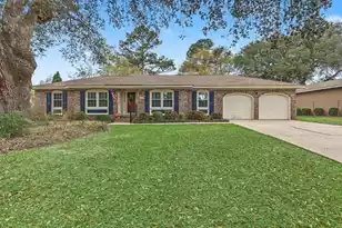 8465 Yorkshire Ln, North Charleston, SC 29406 - Photo 1