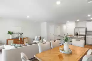 909 Long Blf Rd, Summerville, SC 29486 - Photo 5