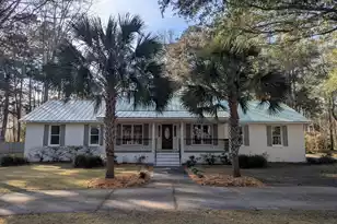 304 Woodland Dr, Summerville, SC 29485 - Photo 1