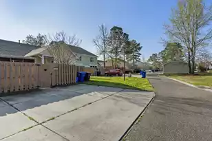 2915 Sweetleaf Ln, Johns Island, SC 29455 - Photo 21