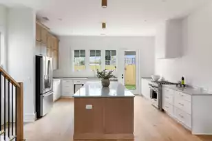 2 F St, Charleston, SC 29403 - Photo 7