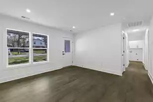 7585 Peppercorn Ln, North Charleston, SC 29420 - Photo 9