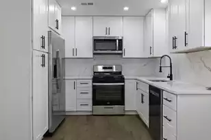 7585 Peppercorn Ln, North Charleston, SC 29420 - Photo 11